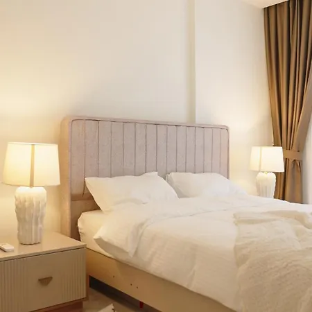 Apartment Luxury In The Center Of 100m To The Sea Alanya