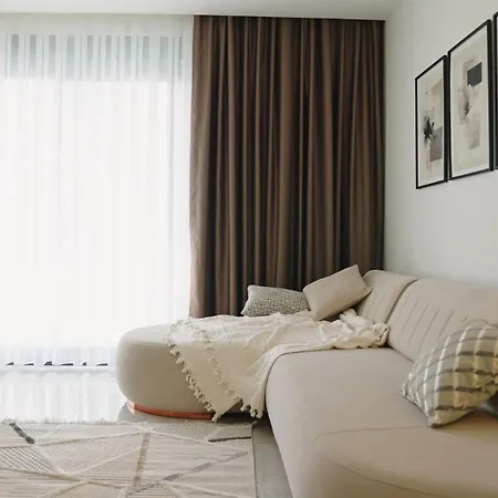 Luxury In The Center Of 100m To The Sea Apartment *