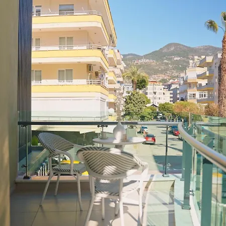 Luxury In The Center Of 100m To The Sea Alanya