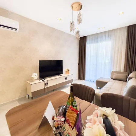 Luxury In The Center Of 100m To The Sea * Alanya