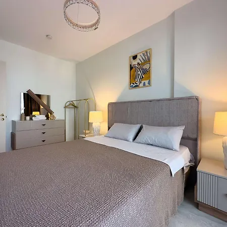 Qoople Legend C - In 100m To The Sea