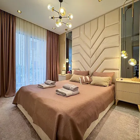 Qoople Legend C - In 100m To The Sea *