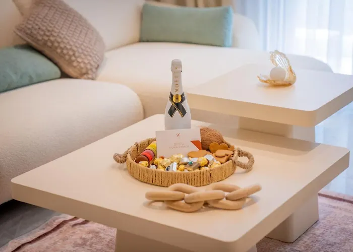 Qoople Legend C - In 100m To The Sea