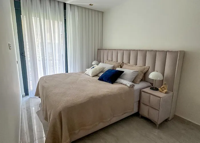 Qoople Legend C - In 100m To The Sea Alanya